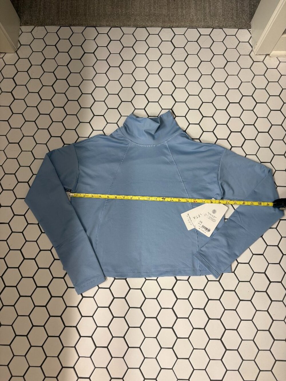 NWT Athleta Whistler Mock Neck Top Light Blue Womens XS
